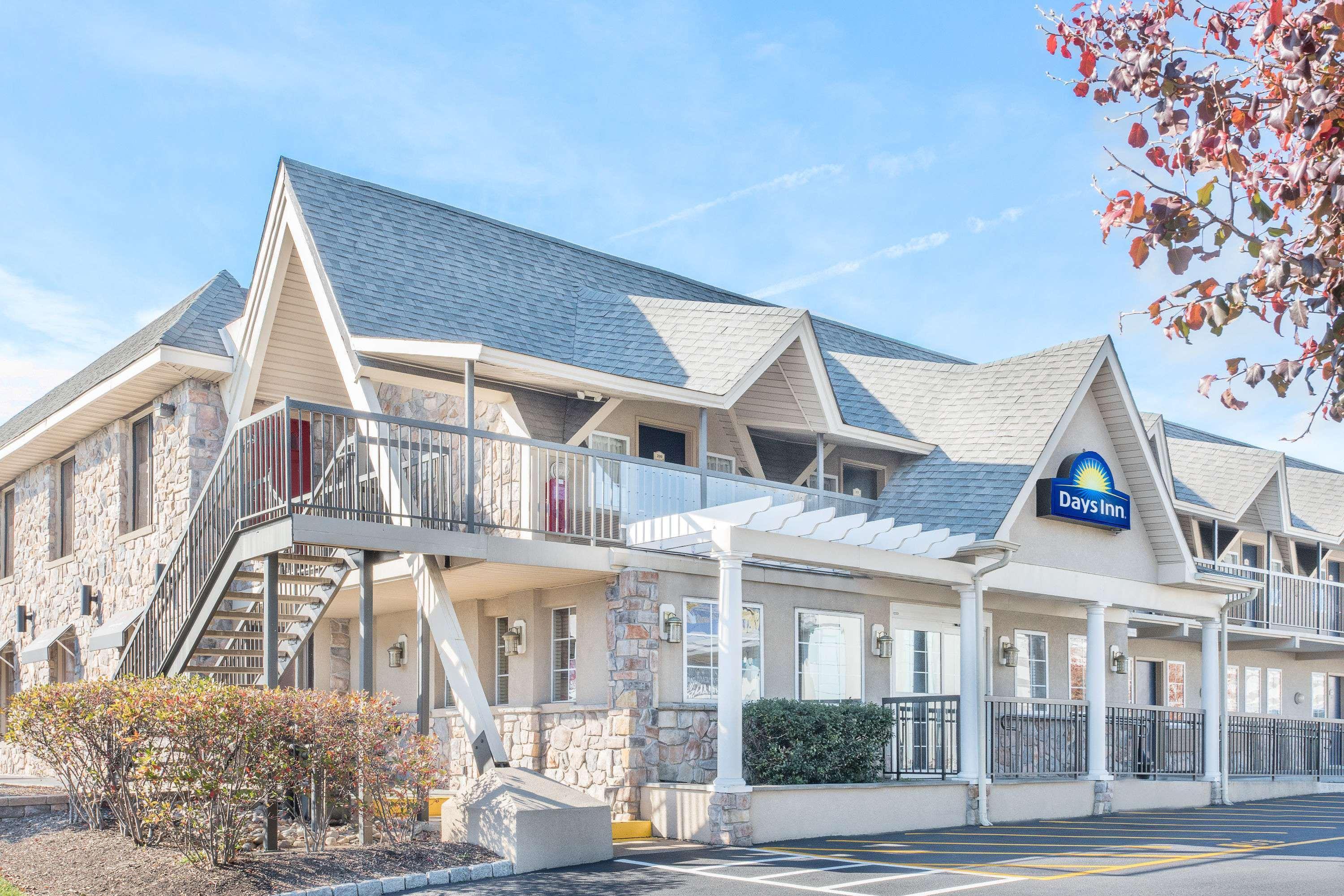 Days Inn By Wyndham Springfield/Phil.Intl Airport Ngoại thất bức ảnh