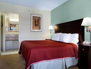 Days Inn By Wyndham Springfield/Phil.Intl Airport Ngoại thất bức ảnh